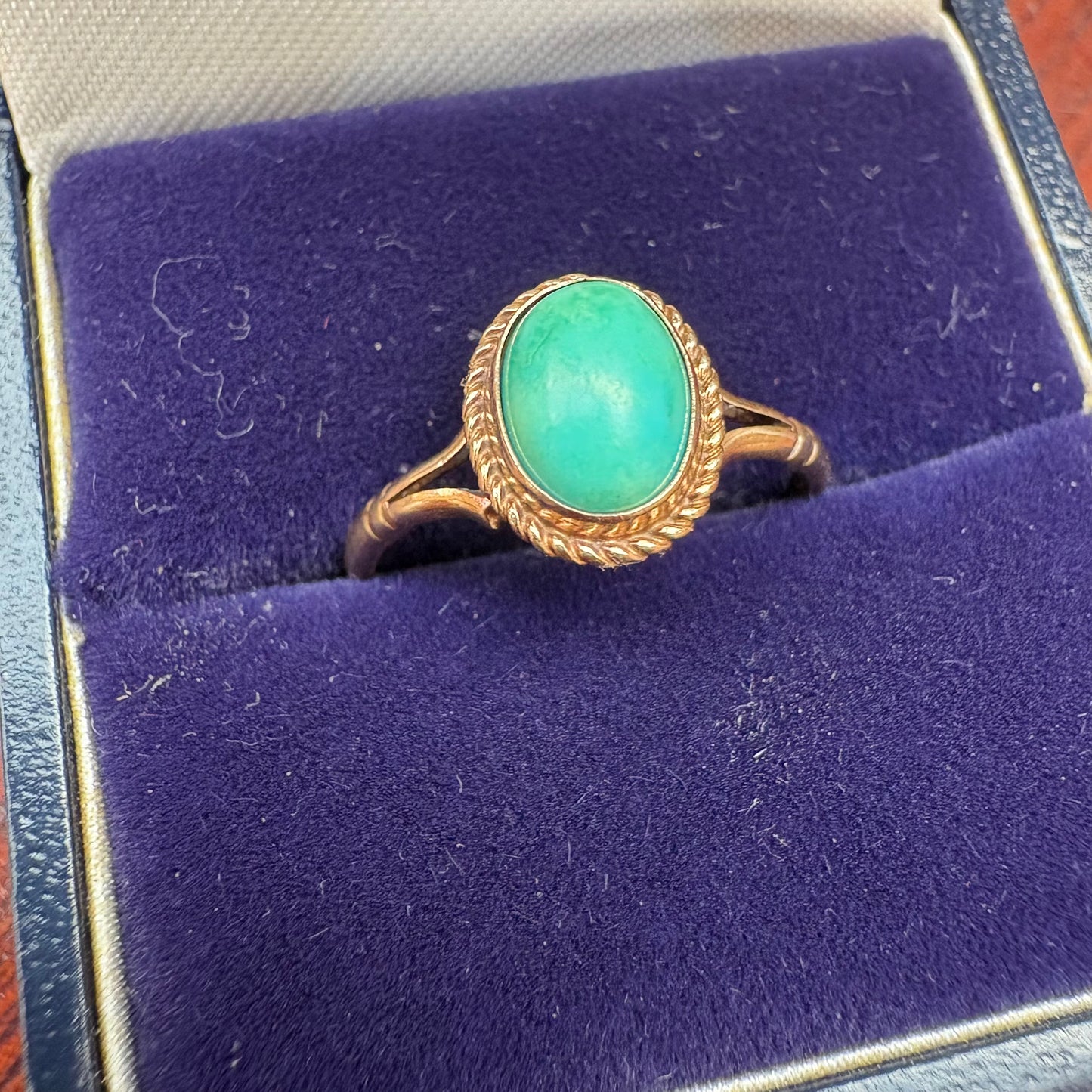 9ct Gold Turquoise Ring - Hallmarked - UK Size O